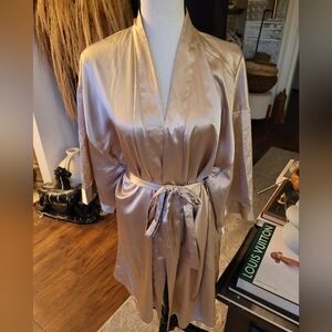 Luxurious Satin Robe - Champagne